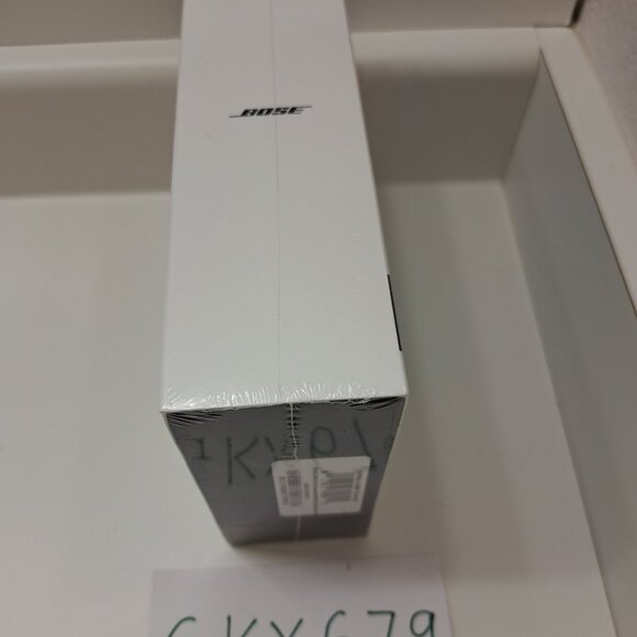 Brand New Bose SoundLink Color Bluetooth Portable Speaker II Blue - Picture 4 of 4